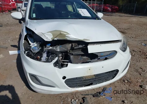 2016 Hyundai Accent Se z USA, uszkodzony, nr VIN KMHCT4AE3GU111615